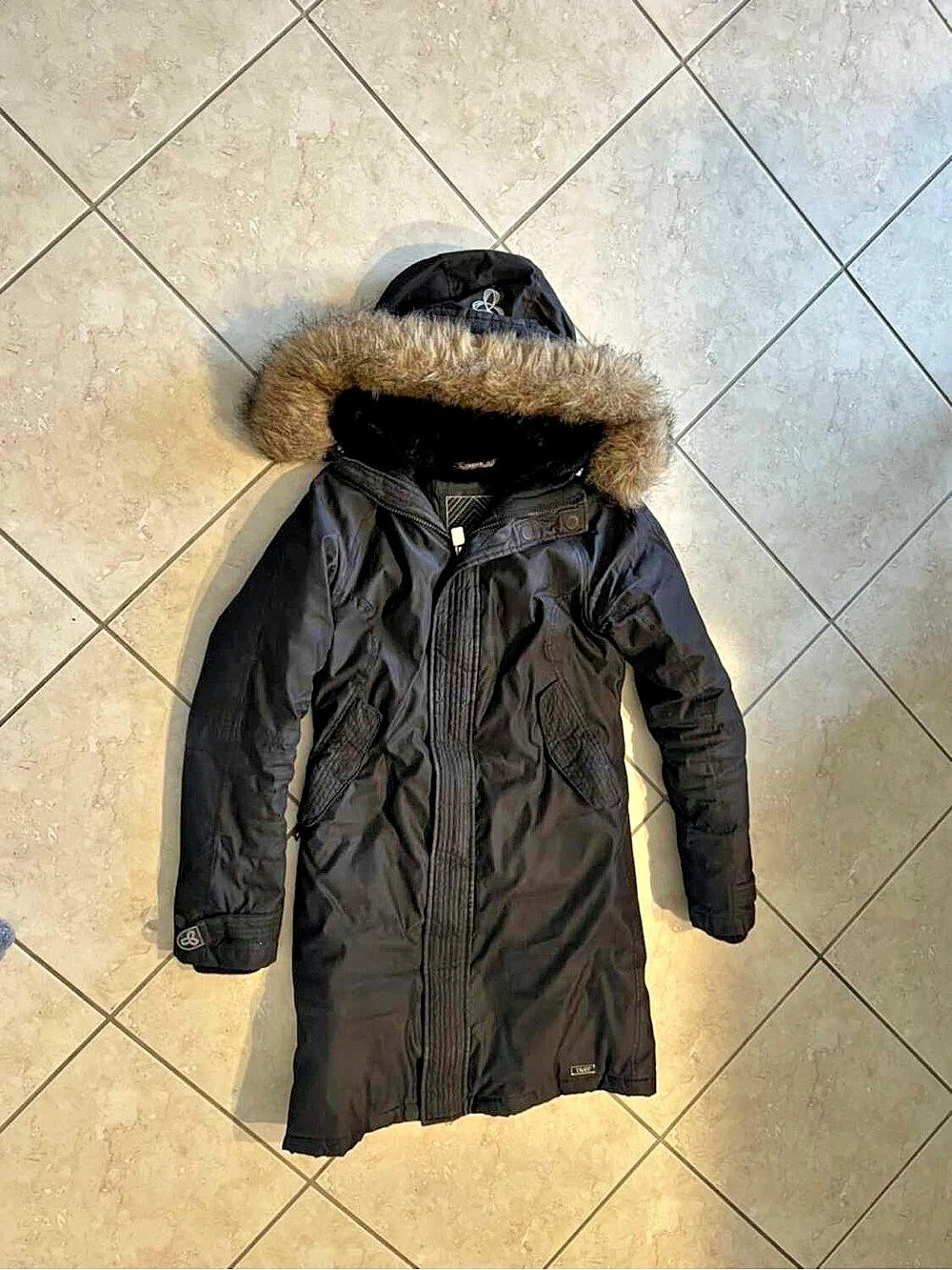 TNA aritzia Black Hooded Fur-Trim Puffer